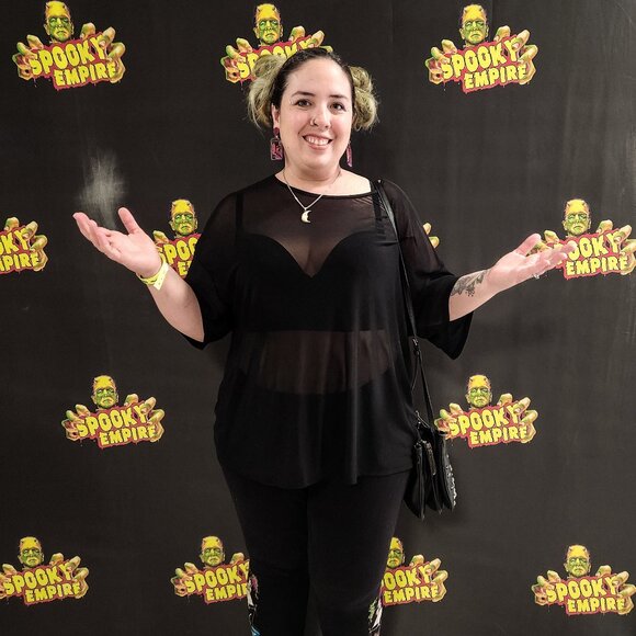 💐Meet Mylissa! Mom, Wife, Floral Designer, Business Owner 💐 - Picture 7 of 16